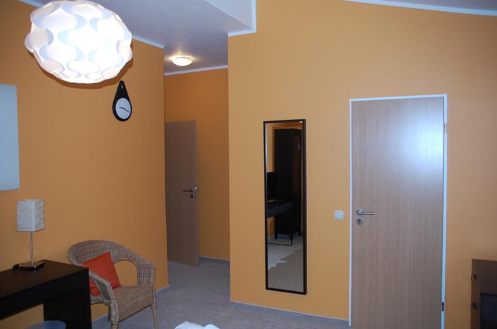 Casilino Hotel A 24 Wittenburg Oda fotoğraf